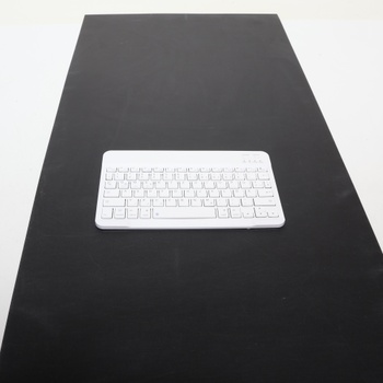 Puzdro s klávesnicou pre iPad 9/8/7 generácie (2021/2020/2019) 10,2 palca, mäkká TPU zadná strana s