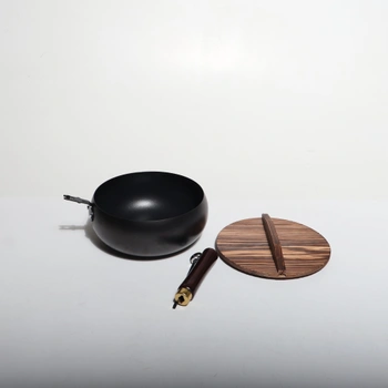 Pánev s dřevěnou pokličkou 24,5 cm