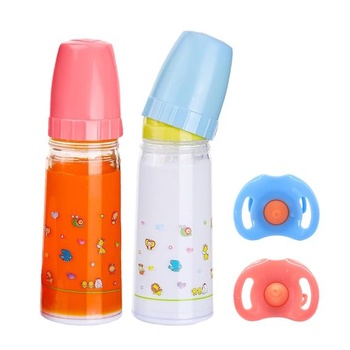 4 doplnky pre bábiky, 2 kúzelné fľaštičky, 2 cumlíky pre bábiky, fľaštička s mliekom pre bábiky,
