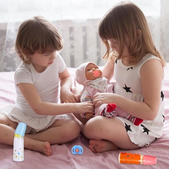 4 doplnky pre bábiky, 2 kúzelné fľaštičky, 2 cumlíky pre bábiky, fľaštička s mliekom pre bábiky,