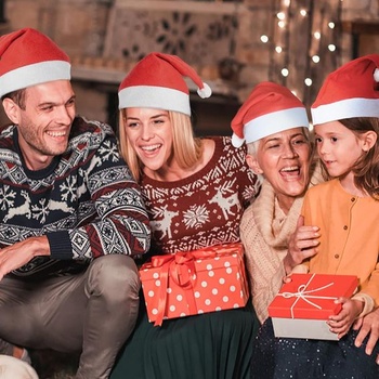 Generisch 24 ks netkaných vianočných čiapok Santa Claus pre dospelých a deti