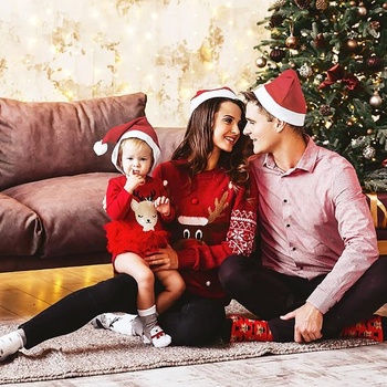 Generisch 24 ks netkaných vianočných čiapok Santa Claus pre dospelých a deti