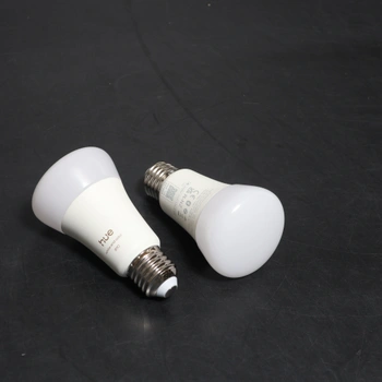 Žiarovka Philips Hue Smart LED A60, biela a farebná ambientná žiarovka, pätica E27, 6W, plnospektrálna