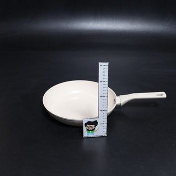 Panvica Fackelmann x Pamela Reif - Ø 28 cm, vyrobená z kovaného recyklovaného hliníka v pastelovo