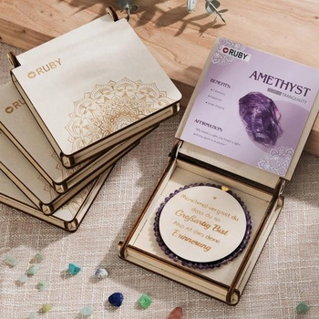 Dámský náramek s korálky RUBY, korálky 4 mm a náramky z nerezové oceli pozlacené 18karátovým zlatem