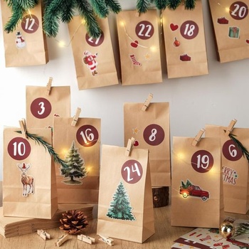 Adventný kalendár I LOVE MOM na plnenie, 24 adventných kalendárov pre deti s vianočnými samolepkami,