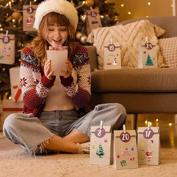 Adventný kalendár I LOVE MOM na plnenie, 24 adventných kalendárov pre deti s vianočnými samolepkami,
