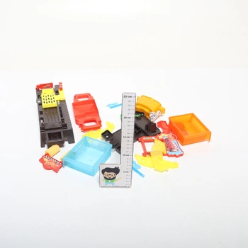 Mattel Disney Pixar Cars Umývacia sada pre závodné autá s autíčkom Bleskom McQueenom s efektom zmeny