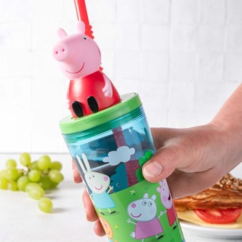 Detský hrnček na pitie s viečkom a slamkou Prasiatko Peppa 360 ml - 3D figúrka, bez BPA, vhodný na