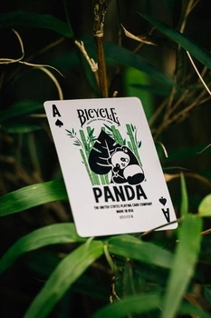Panda na kole (designové hrací karty, poker, skat...), žlutá