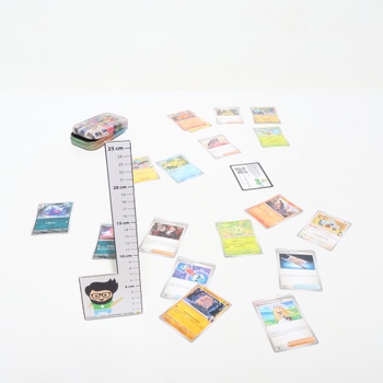 Pokémon: Illumi's Mini Tin - Meganium a Mistigrix (2 boostery, 1 kartička s kresbou a 1 aršík