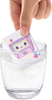 Panenka Polly Pocket a herní sada, Módní přehlídka diskotékové párty, Cestovní hračka po vybalení s