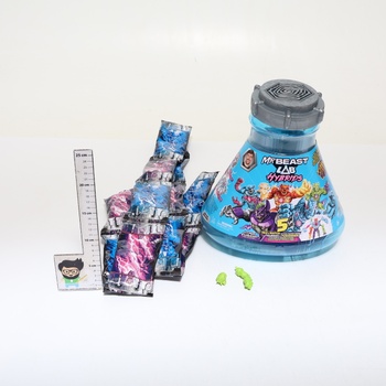 Mega balení hybridů MrBeast Lab: Různé hybridní díly a 5 akčních figurek ke kombinování,