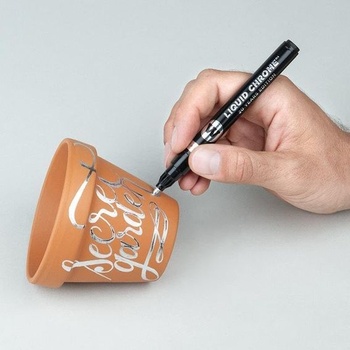 Tekutý chrómový popisovač Molotow s dvojitým hrotom, zrkadlový efekt, veľkosť hrotu 1,5 a 4 mm