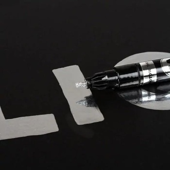 Tekutý chrómový popisovač Molotow s dvojitým hrotom, zrkadlový efekt, veľkosť hrotu 1,5 a 4 mm
