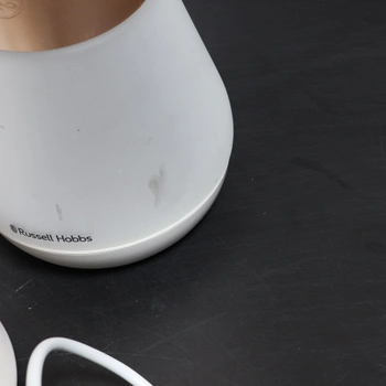 Rýchlovarná kanvica Russell Hobbs 27450-70