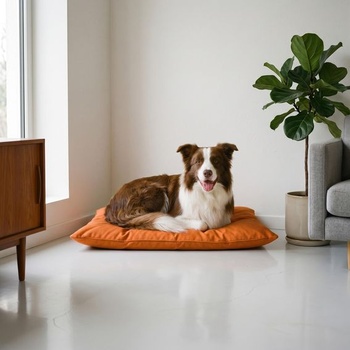 Talianska posteľná bielizeň Maxy psí vankúš ELEGANT, polstrovaný, prešívaný, 60 x 100 cm, oranžová