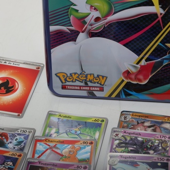 Zberateľské karty Pokémon s kufríkom