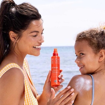 SVR - Ochranný sprej proti slunci SPF50+ - Vysoce ochranná péče před sluncem – Chrání před UVA,