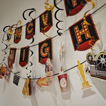 18dielna sada dekorácií na filmový večer, párty dekorácie, banner na filmový večer, závesné viery,