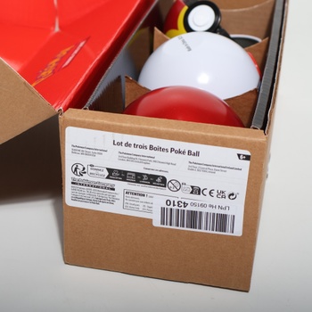 Pokémon: Poké Ball Box Set – Poké Ball, Honor Ball a BIS Ball (9 boostrov a 6 stránok s nálepkami)