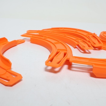 8 zakrivených dielikov dráhy kompatibilných s autíčkami Hot Wheels, ABS spojky pre závodnú dráhu,