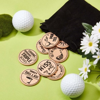 Namalu 12 kusov vtipných gravírovaných golfových fixiek