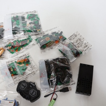 HiWEEGO Technic Robot pre deti so svetlom - 5 v 1 Dinosaurus Sada na diaľkové ovládanie, 877 dielikov RC