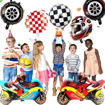 Motokrosové balóniky, závodná helma, narodeniny, párty, dekorácie, závodné auto, pneumatiky auta,