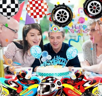 Motokrosové balóniky, závodná helma, narodeniny, párty, dekorácie, závodné auto, pneumatiky auta,