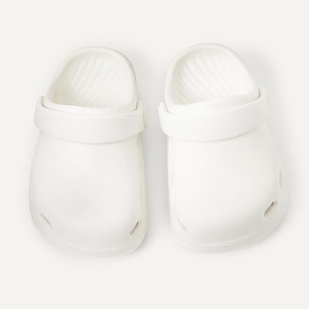 Šľapky Amazon essentials biele, EUR 40