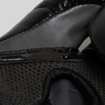 Boxerské rukavice Everlast Elite 2, na ťažké vrece, lapače na sústredenie a sparing, zapínanie na