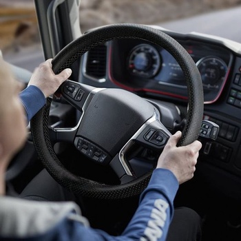 ZATOOTO Poťah na volant nákladného auta 44-46 cm, s ihlou a niťou, protišmykový 45 cm - čierny
