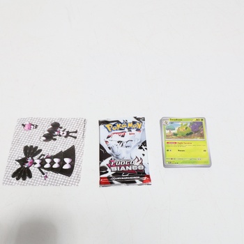 Pokémon TCG: Scarlet & Violet—Biely oheň (Gothitelle) (1 fóliová promo karta a 3 boostery)