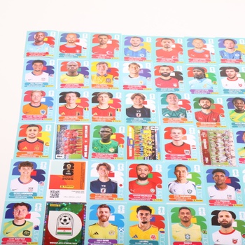 Samolepky Panini Majstrovstvá sveta vo futbale 2026 - Blistrové balenie s 8 puzdrami, sada viac kusov.