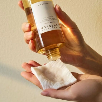 Skin1004 Tonizující pleťová voda s pupečníkem madagaskarským 30 ml