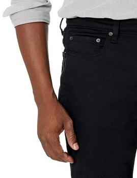 Pánske strečové džínsy Amazon Essentials Athletic Fit - ukončené farby, 28W / 28L, čierne
