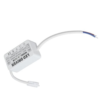 LED driver 4-7x1W, konštantný prúd 300mA, vstup AC85-265V, výstup DC12-26V, malé rozmery, dobrý