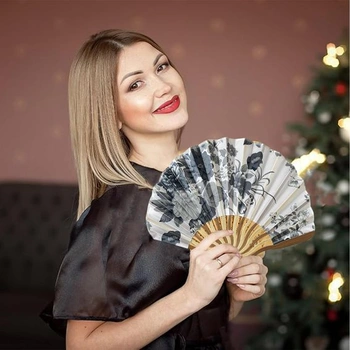 Bambusový ručný vejár, čínsky ručný vejár, skladací ručný vejár so strapcom, obradný vejár s