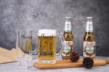 Narodeninový darček pre mužov a ženy – Slávnostný pivný hrnček k 50. narodeninám, 510 ml, dekoratívny