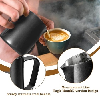 Džbán na mlieko 600ml/20OZ, džbán na mlieko s odmerkou a perom na latte art, nerezový džbán na