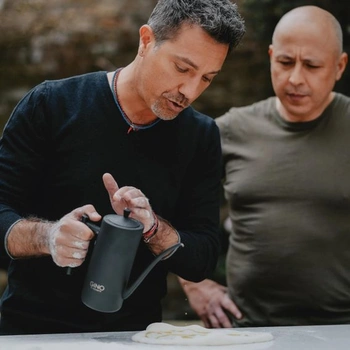 Gino D'Acampo Oil Drizzler 700 ml – stylový italský design, vysoce kvalitní nerezová ocel pro