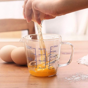 Sklenená odmerka 250 ml s viečkom (250 ml) 250 ml