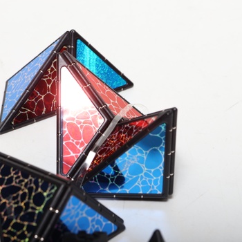 TOSY Magnetická pyramídová kocka - 1 kocka sa premení na 1 miliardu tvarov, 243 magnetov,