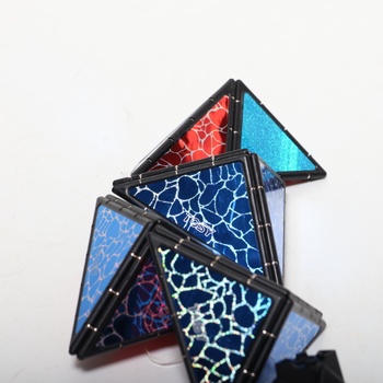 TOSY Magnetická pyramídová kocka - 1 kocka sa premení na 1 miliardu tvarov, 243 magnetov,