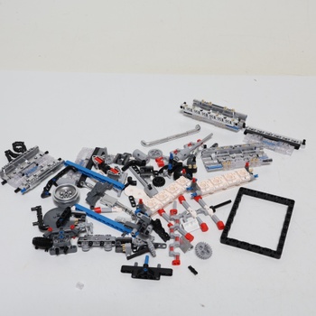 Stavebnice Mould King 10088Technika V8 motor