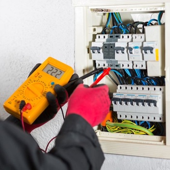Napájecí zdroj AGOTD na DIN lištu 15W, 24V, 0,63A (vstup 200-240V AC 50/60Hz) Napájecí zdroj na DIN