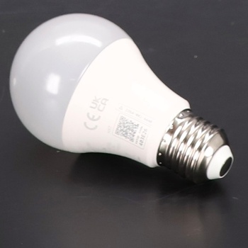 Žiarovka Philips Hue Essential Smart LED A60, biela a farebná, pätica E27, 8 W, 2200 K – 6500 K, 806