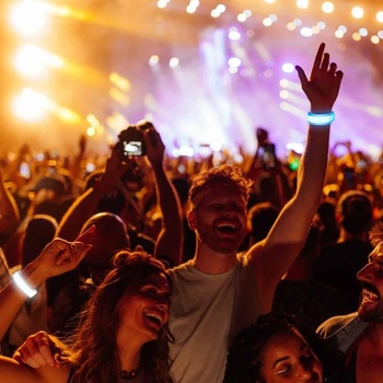 Dobíjací reflexný pás Colexy, svietiace bežecké odrazky, LED náramok, USB reflexné pásky pre nočné