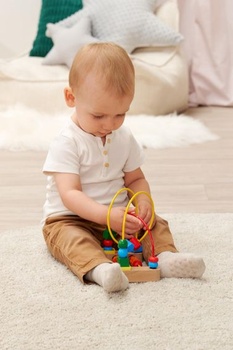Eichhorn Motor Skills Loop - Farebná motorická hračka s rôznymi korálkami a tvarmi, podporuje